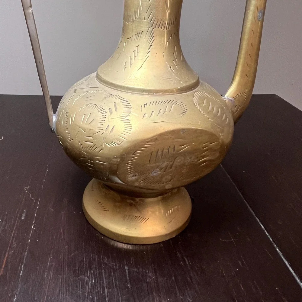 VTG Brass Ewer & 2 Goblets Set, Etched India Decanter Moroccan Style Pitcher Bar